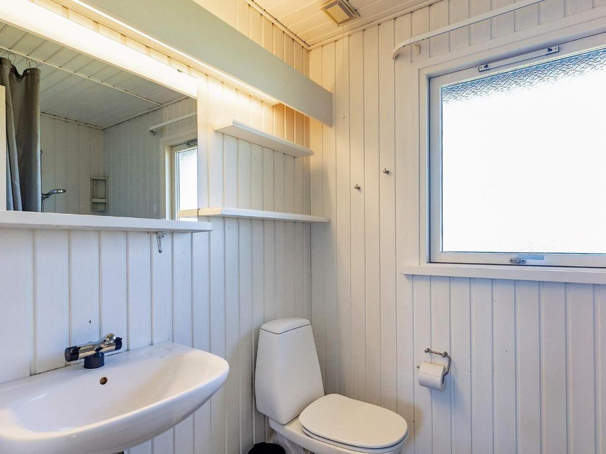 6 Person Holiday Home In هيرتسهلس المظهر الخارجي الصورة