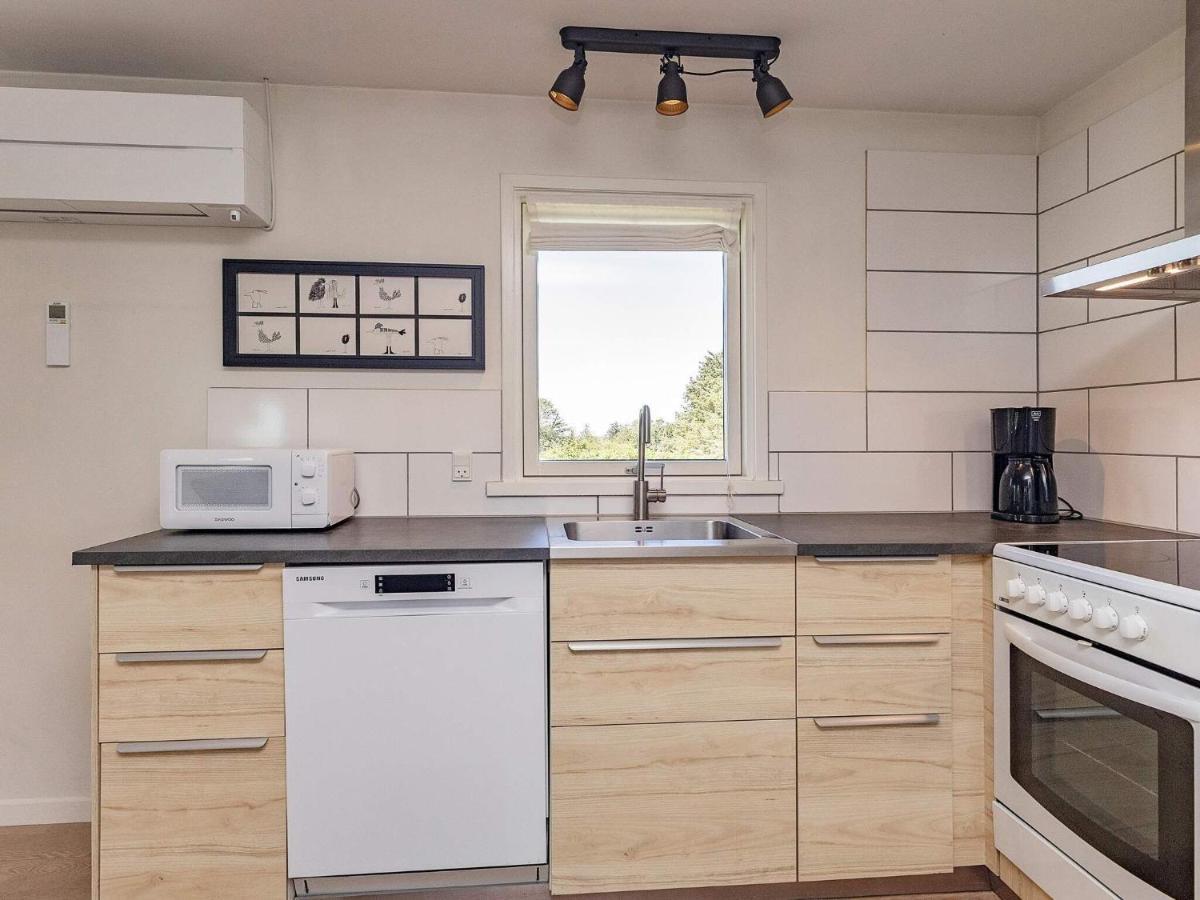 6 Person Holiday Home In هيرتسهلس المظهر الخارجي الصورة